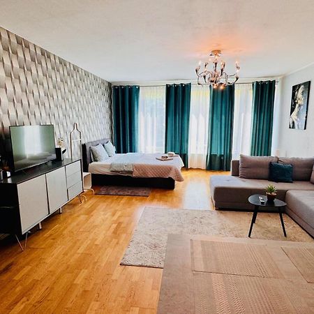 Rezidence Jeseniova Prague Apartment Exterior photo